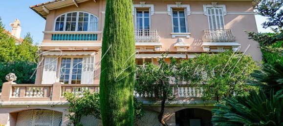 4 bedrooms House in Cannes, France No. 346851 2