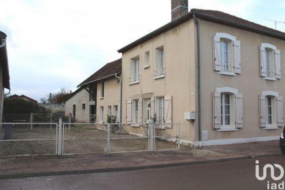 3 bedrooms House in Dienville, France No. 29047