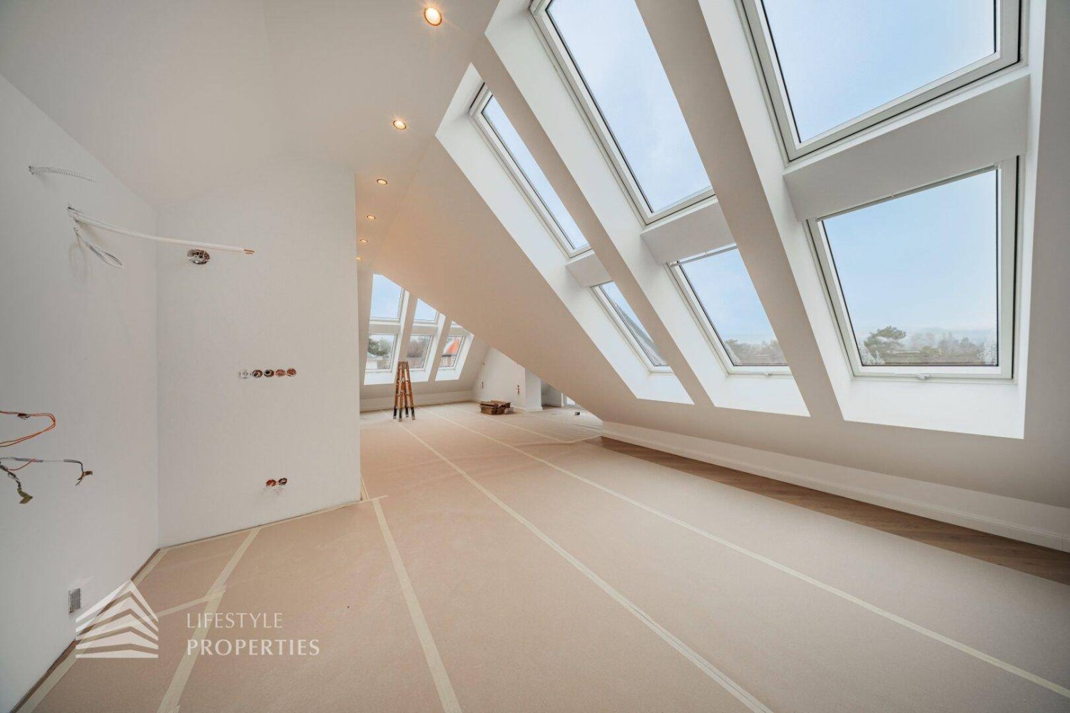 3-salle Duplex à Wahring, Austria No. 240967