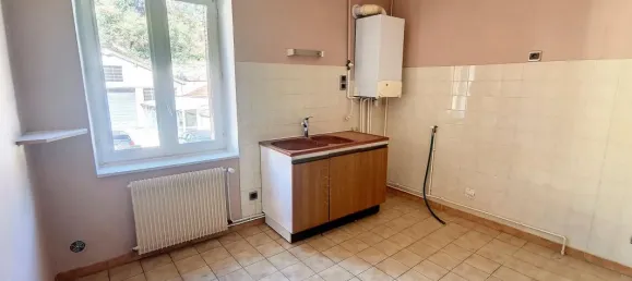3 Schlafzimmer Wohnung in Sainte-Foy-les-Lyon, France, Nr. 348098 6