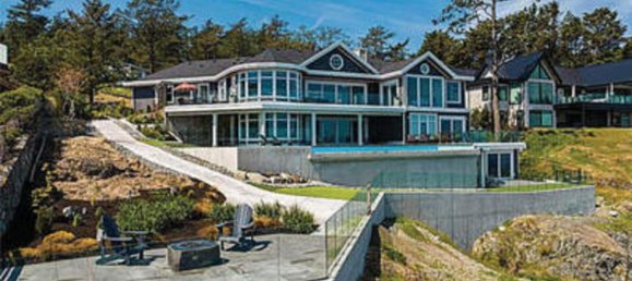 5 bedrooms House in British Columbia, Canada No. 206 7