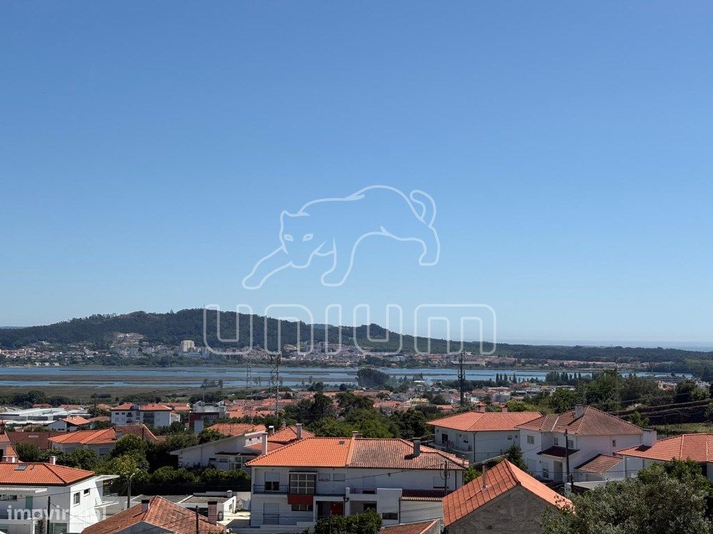 1717m² Land in Viana do Castelo, Portugal No. 194605