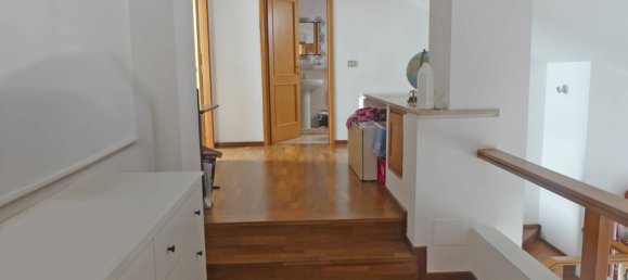 3 Schlafzimmer Wohnung in Turin, Italy, Nr. 210383 16