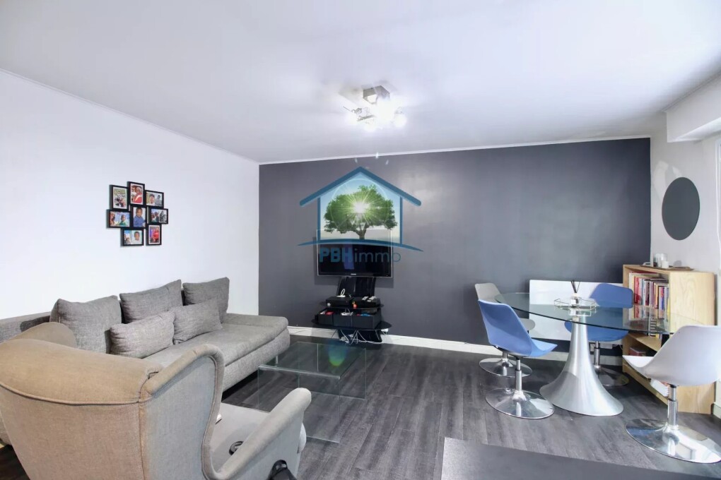 3غرفة شقة في Noisy-le-Grand, France رقم 317957