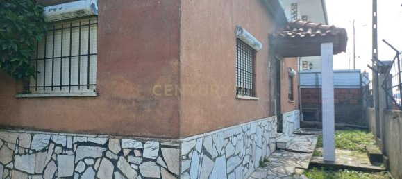 3 bedrooms House in Corroios, Portugal No. 147872 4