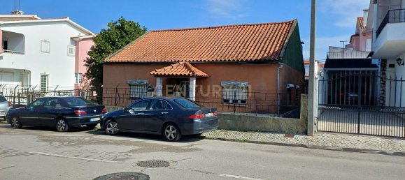 3 bedrooms House in Corroios, Portugal No. 147872 2