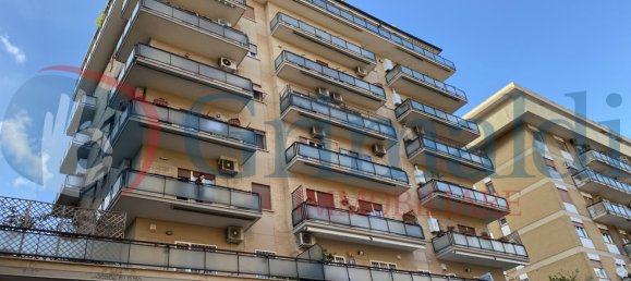 3-salle Appartement à Rome, Italy No. 201105 4