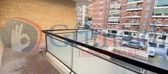 3-salle Appartement à Rome, Italy No. 201105 9