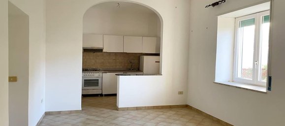 5 rooms Apartment in Capri, Italy No. 111220 4