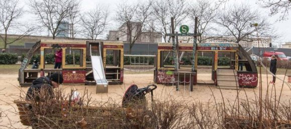 2-salle Appartement à Friedrichshain, Germany No. 102310 17