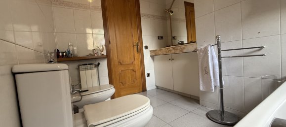 9 chambres Maison de ville à Ripoll, Spain No. 172639 17