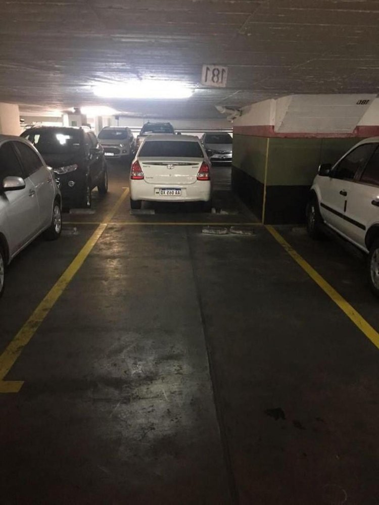 14m² Warehouse in Buenos Aires, Argentina No. 105170