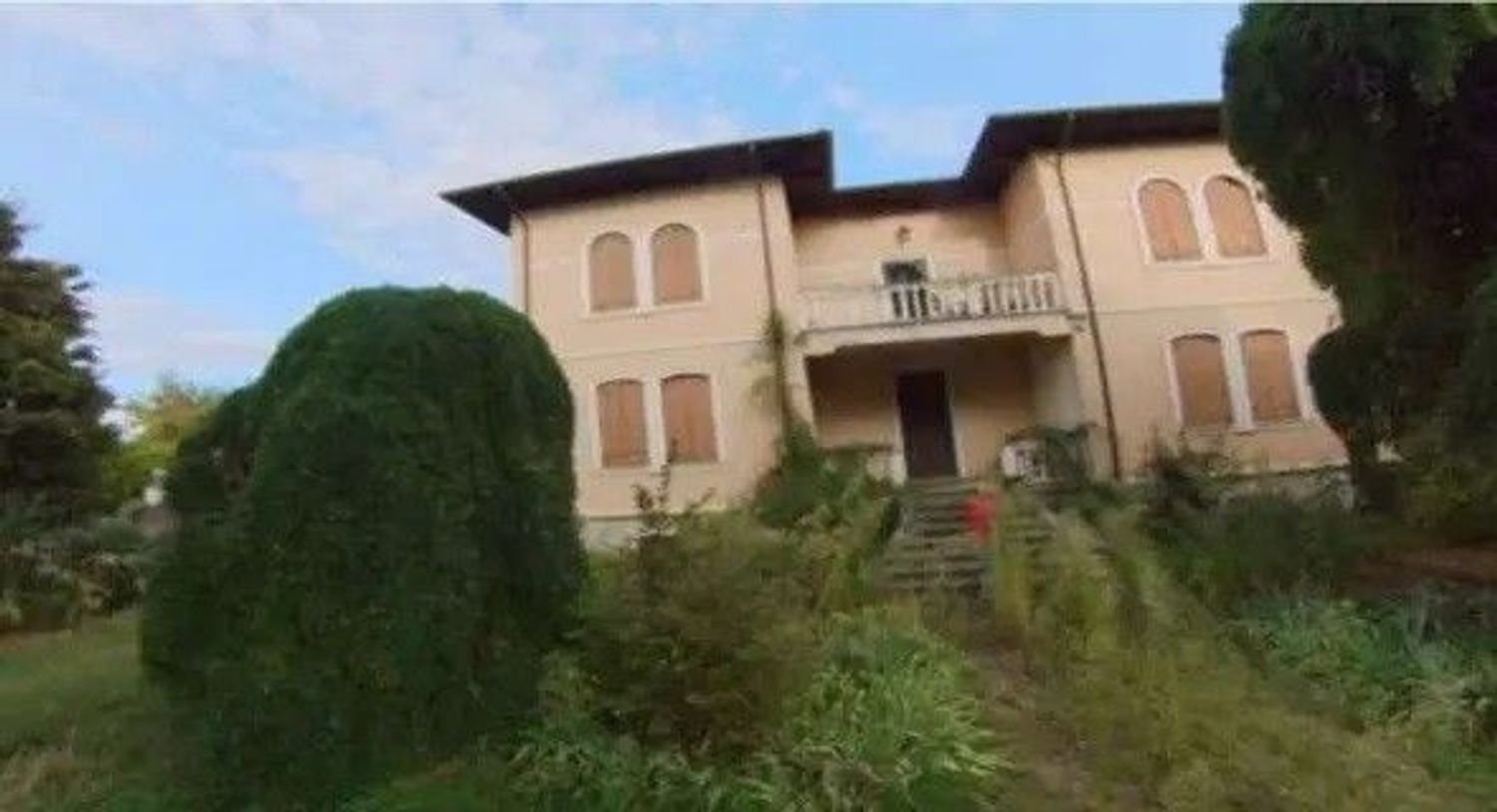 Apartamento de 4 divisões em Sant'Urbano, Italy N.º 215749