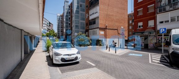 2 bedrooms Apartment in Madrid, Spain No. 185856 11