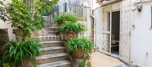 1 bedroom Apartment in Catania, Italy No. 132984 4