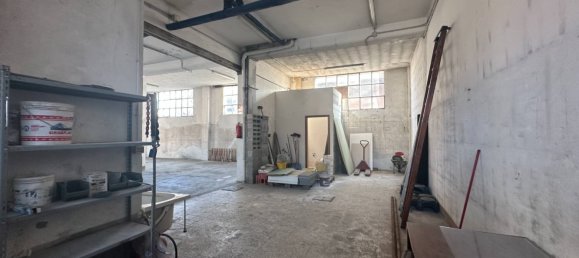 280m² Warehouse in Gorle, Italy No. 324932 4