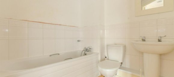 2 bedrooms Apartment in Chingford, United Kingdom No. 3953 9