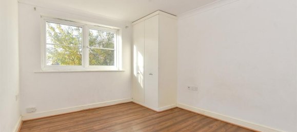 2 bedrooms Apartment in Chingford, United Kingdom No. 3953 6
