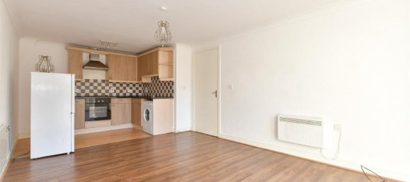 2 bedrooms Apartment in Chingford, United Kingdom No. 3953 3