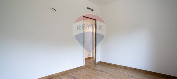 Casa de 4 divisões em Desio, Italy N.º 297011 23