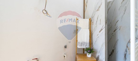 Casa de 4 divisões em Desio, Italy N.º 297011 11