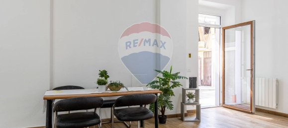 Casa de 4 divisões em Desio, Italy N.º 297011 5