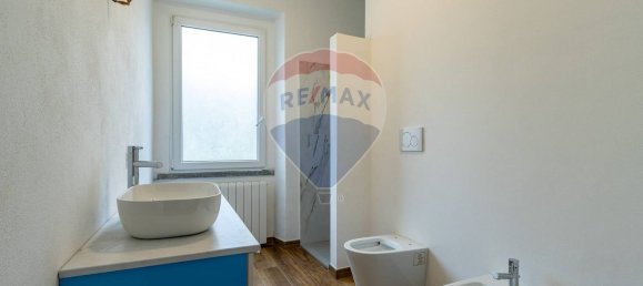 Casa de 4 divisões em Desio, Italy N.º 297011 26