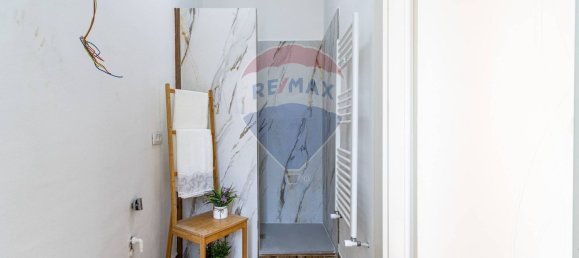 Casa de 4 divisões em Desio, Italy N.º 297011 14