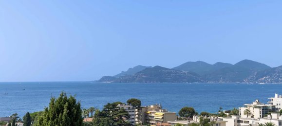 3 bedrooms Apartment in Cannes, France No. 1791 2