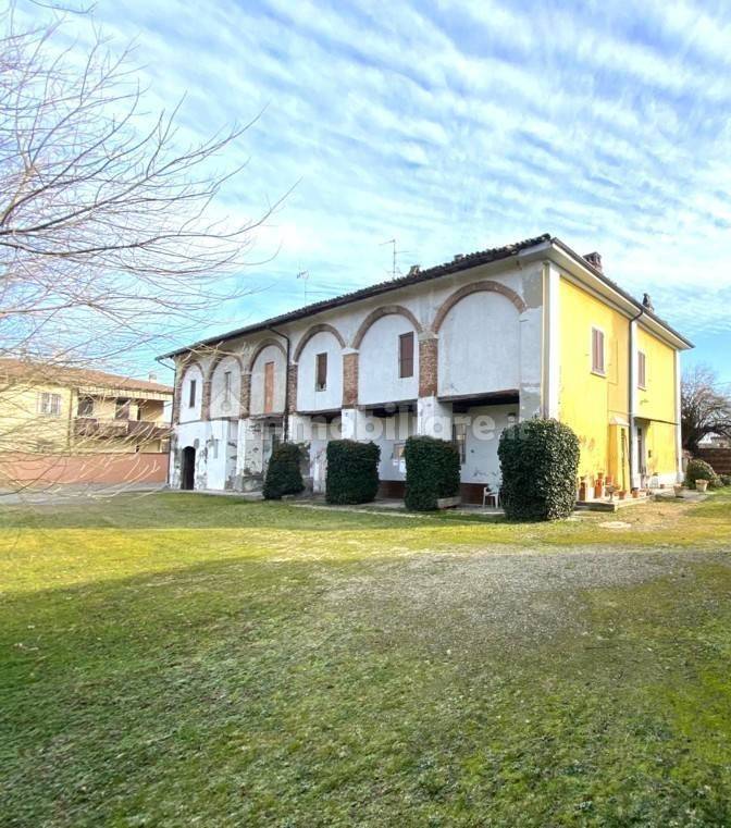 3 غرف نوم منزل في Castelletto di Branduzzo, Italy رقم 238655