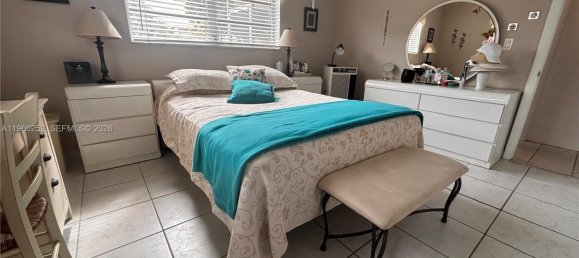 1 Schlafzimmer Gewerbliche Immobilien in Miami, USA, Nr. 615792 12