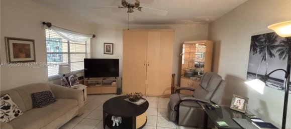 1 Schlafzimmer Gewerbliche Immobilien in Miami, USA, Nr. 615792 8