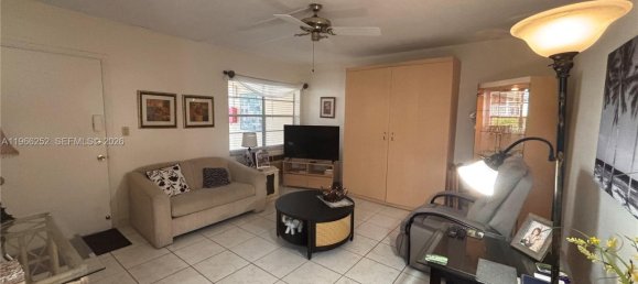 1 Schlafzimmer Gewerbliche Immobilien in Miami, USA, Nr. 615792 9