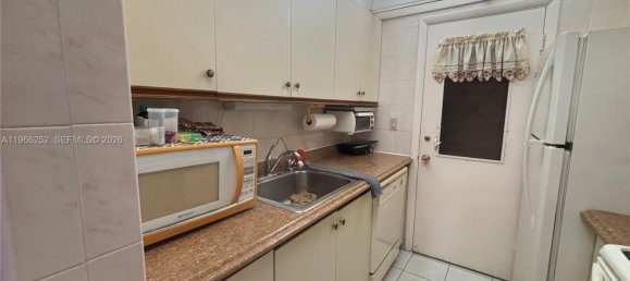 1 Schlafzimmer Gewerbliche Immobilien in Miami, USA, Nr. 615792 7