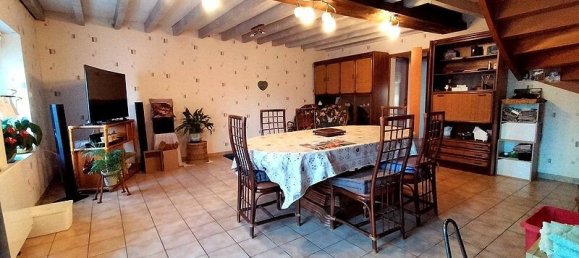 4 chambres Maison à Mayenne, France No. 357929 2