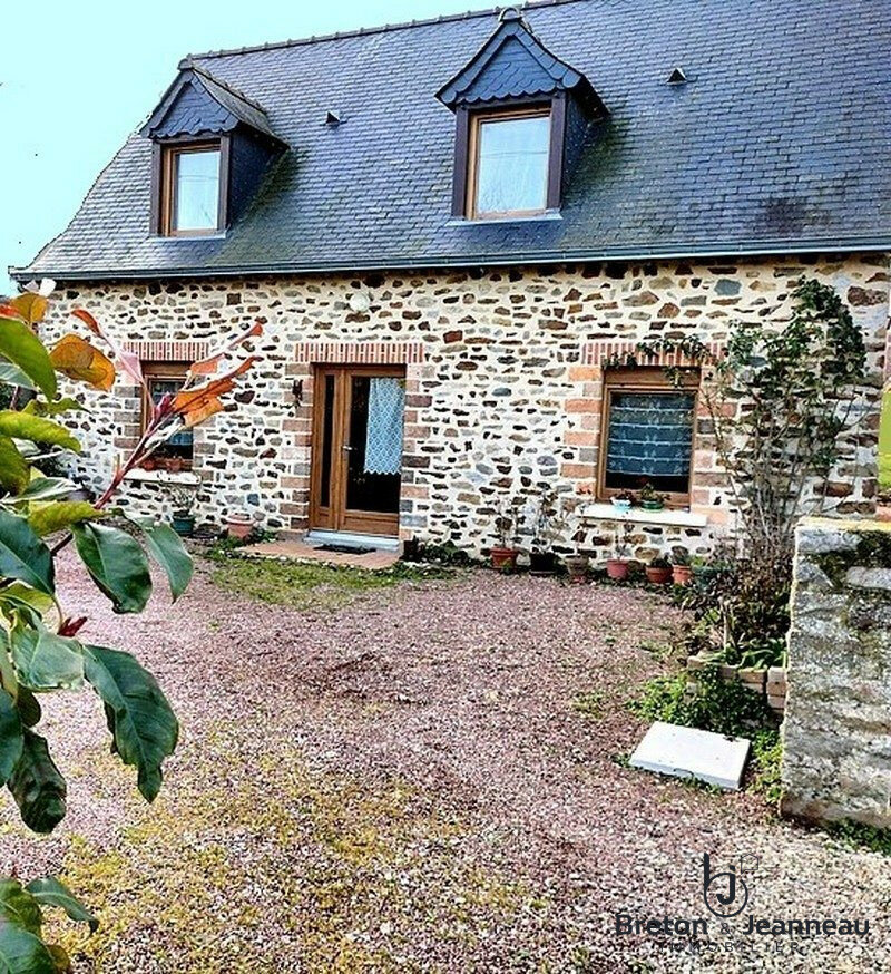 4 chambres Maison à Mayenne, France No. 357929