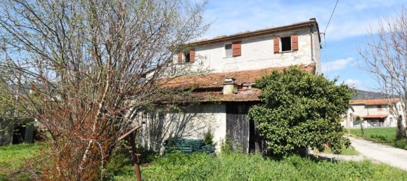 6 rooms Villa in Seravezza, Italy No. 117140 3