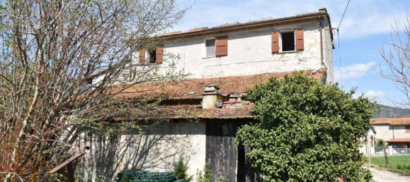 6 rooms Villa in Seravezza, Italy No. 117140 4