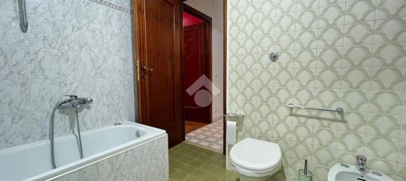 3 bedrooms Apartment in Rome, Italy No. 44907 17
