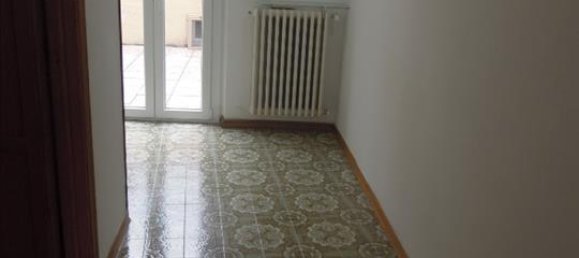 5-salle Appartement à Torgiano, Italy No. 137310 2