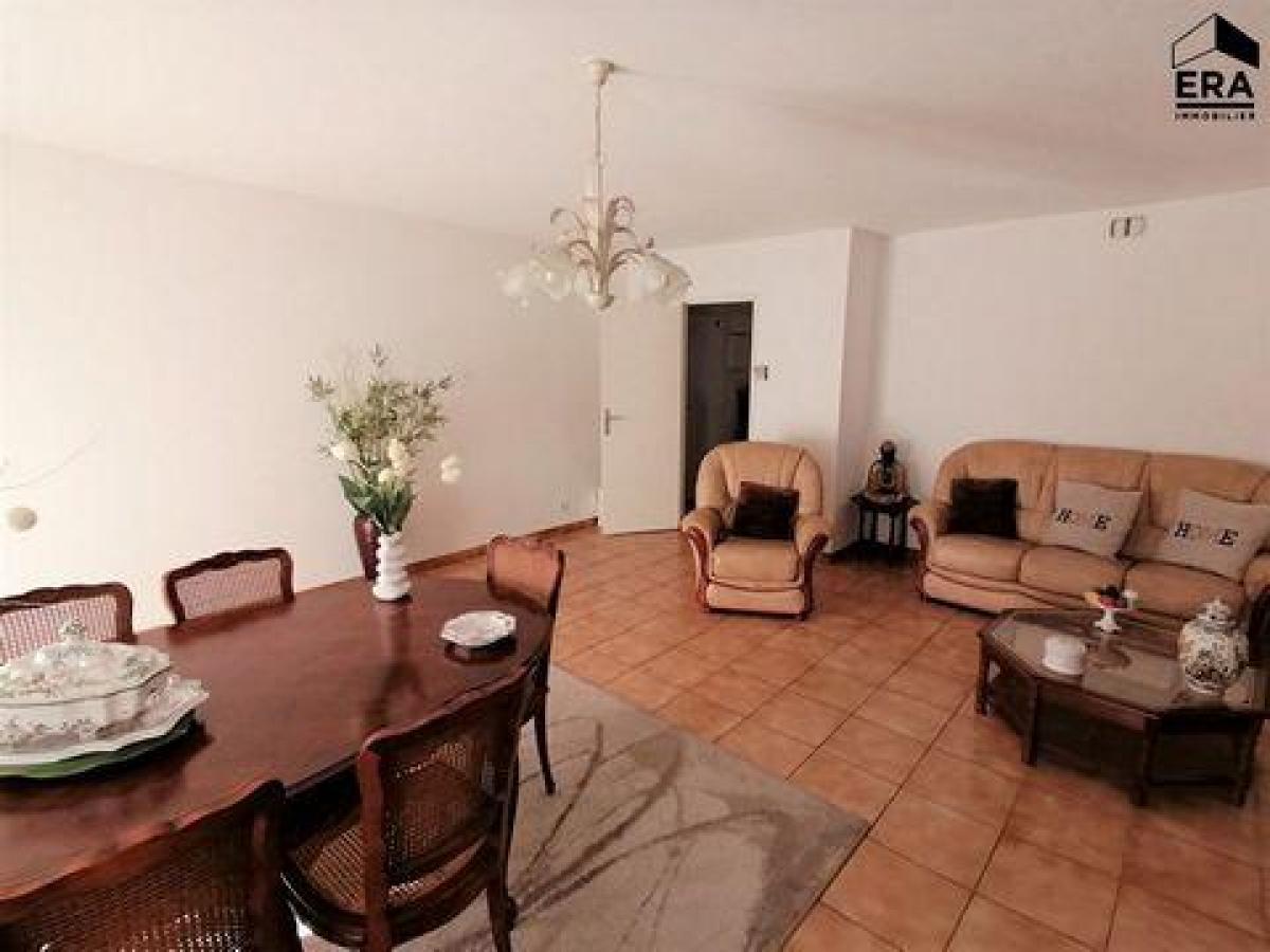 4 bedrooms Condo in Martigues, France No. 15635