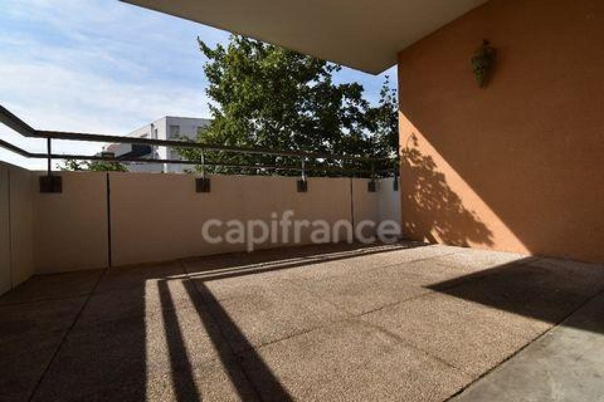 2 bedrooms Condo in Toulouse, France No. 32437