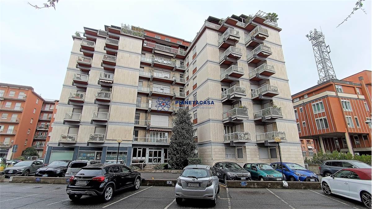 1 bedroom Apartment in Bergamo, Italy No. 320527