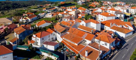 3 bedrooms Villa in Colares, Portugal No. 52942 2