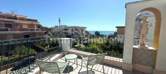 3 Schlafzimmer Penthouse in Anzio, Italy, Nr. 272698 3