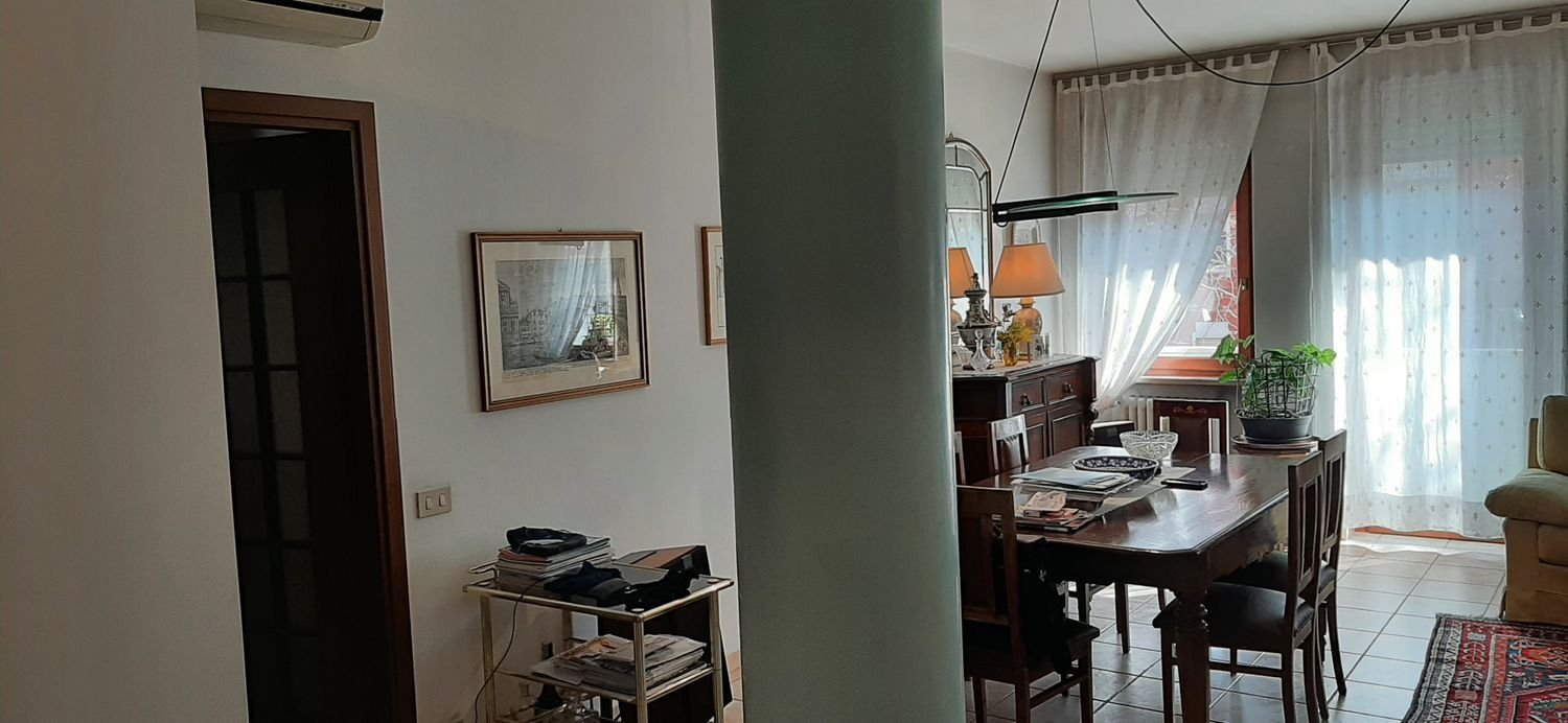 5 rooms Apartment in Venice, Italy No. 72936
