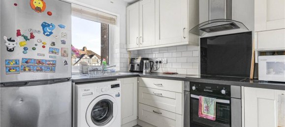 Квартира с 2 спальнями в Бекенхэм, Великобритания № 3500 2