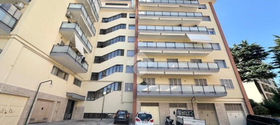 2 bedrooms Apartment in Naples, Italy No. 358689 8