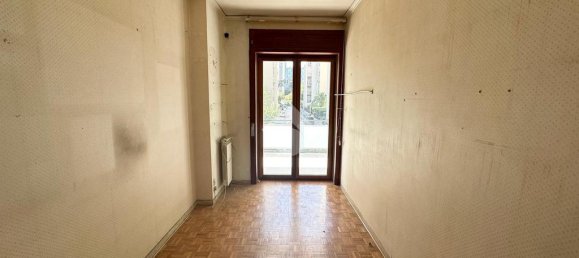 2 bedrooms Apartment in Naples, Italy No. 358689 17