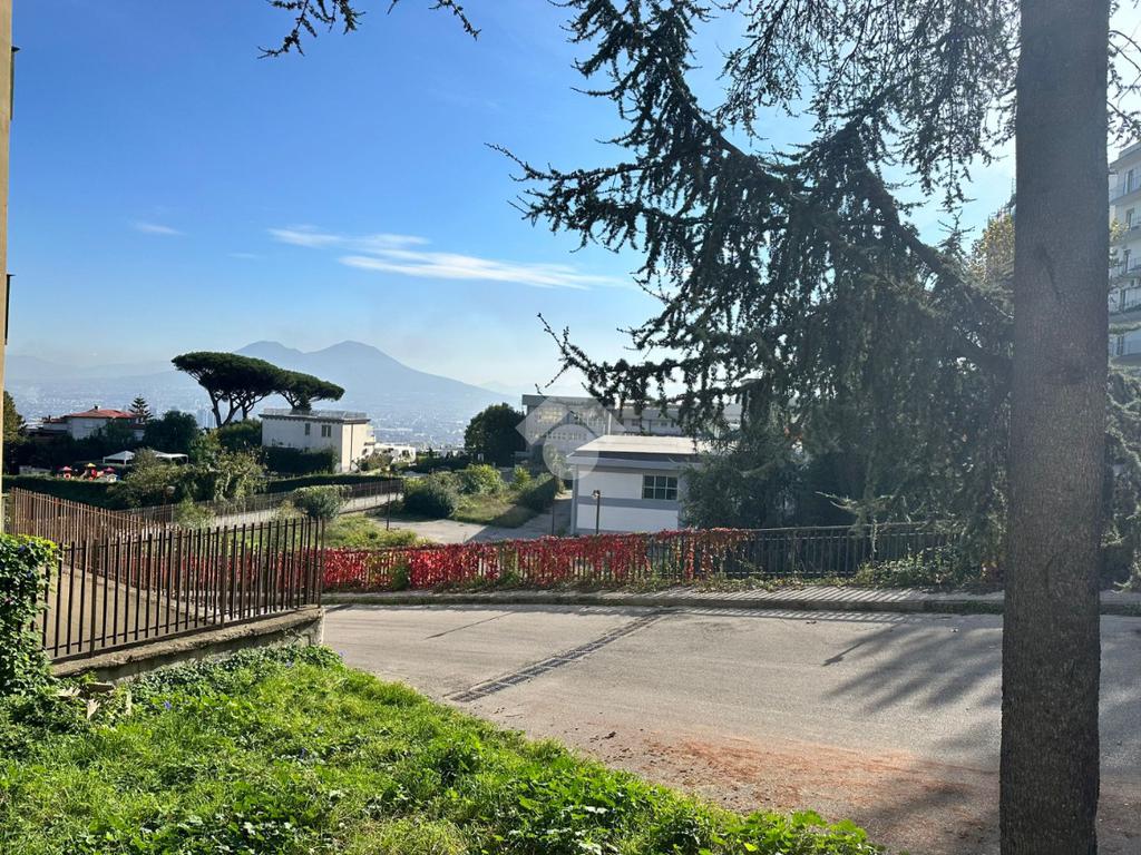 2 bedrooms Apartment in Naples, Italy No. 358689